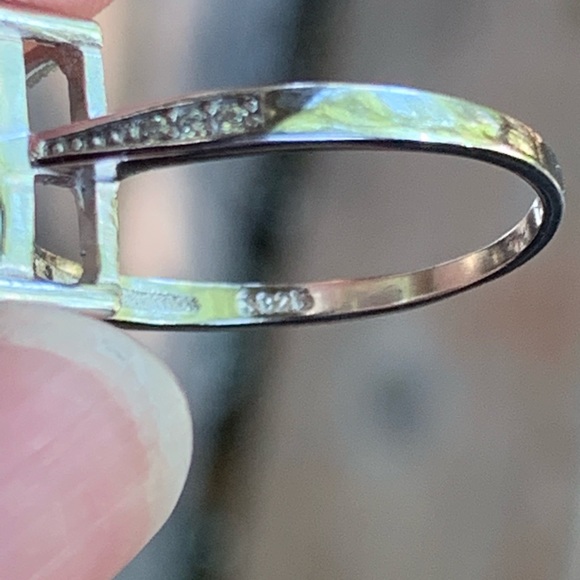 STERLING SILVER MARCH BIRTHSTONE RING - Picture 7 of 8